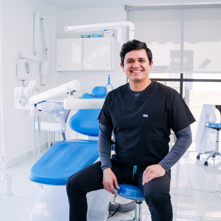Dr. MARIO aguero endodoncista en mexicali en gran via