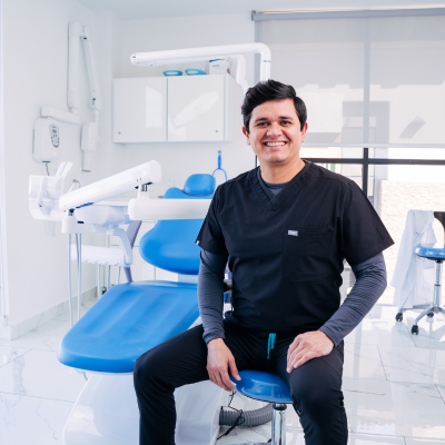 dr mario aguero cirujano dentista con especialidad en endodoncia